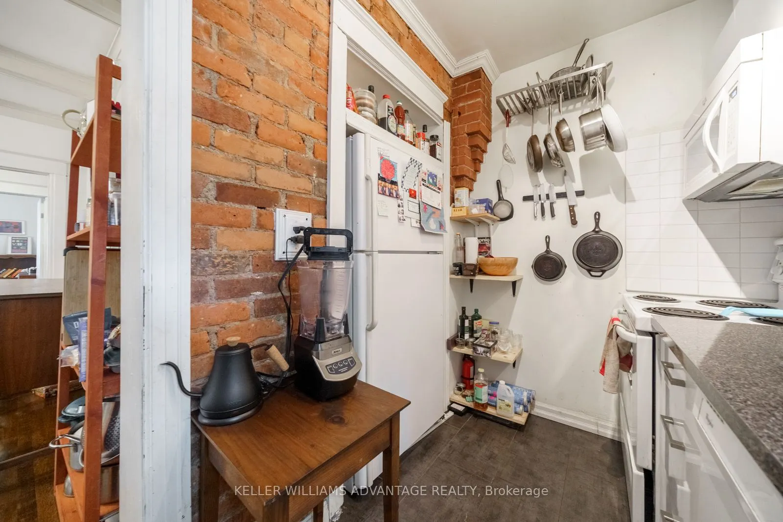11 Proctor Blvd, #main