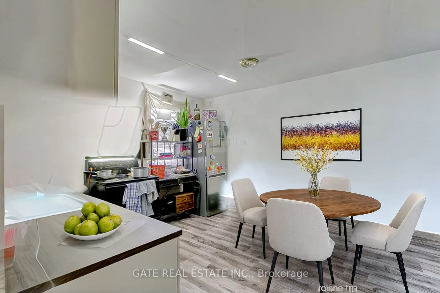 99 Leeming St