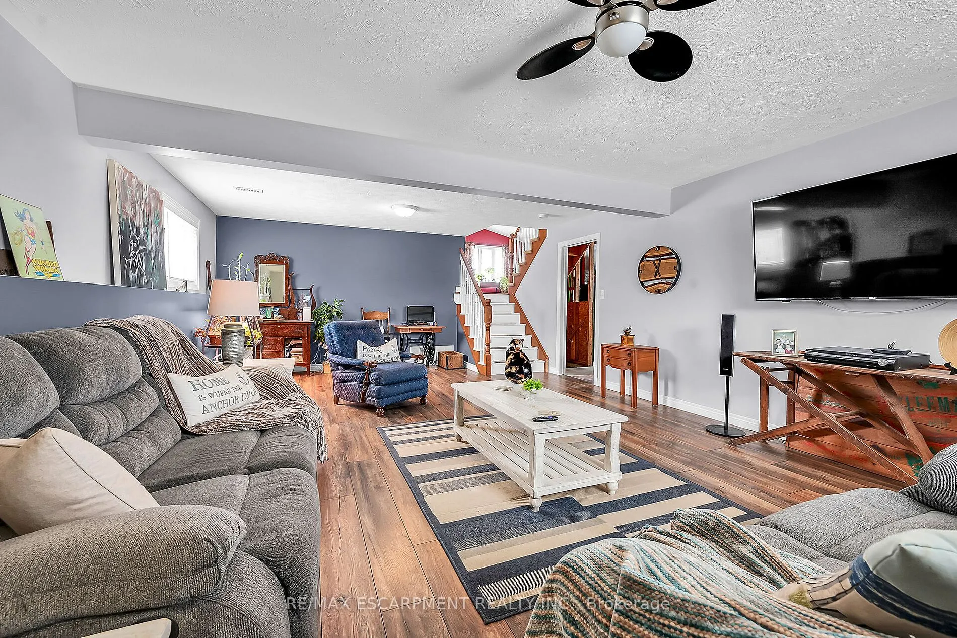10 Oak St