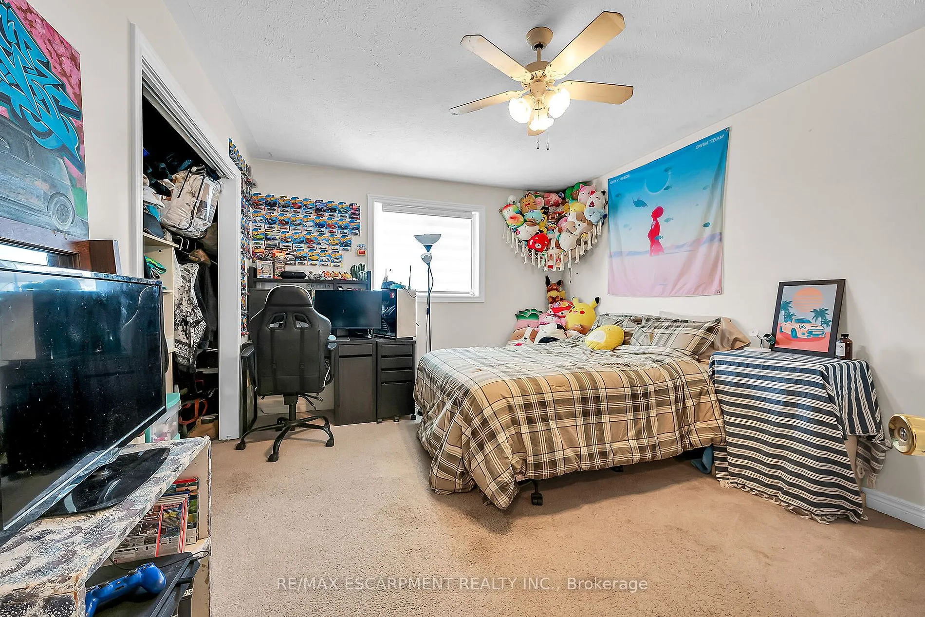 10 Oak St