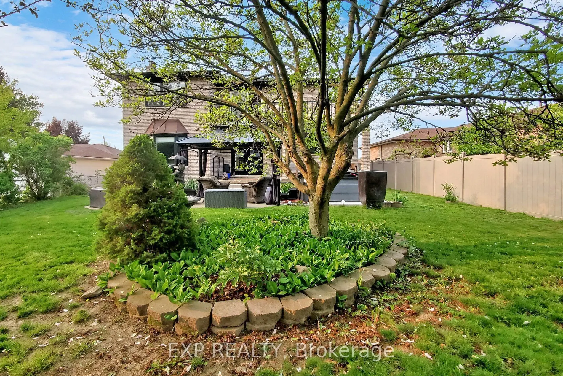 107 Kennedy Ave
