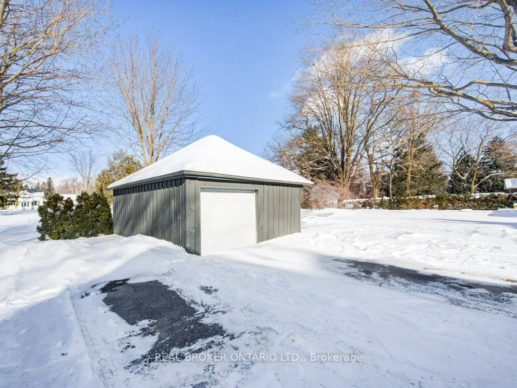 307 Elizabeth St