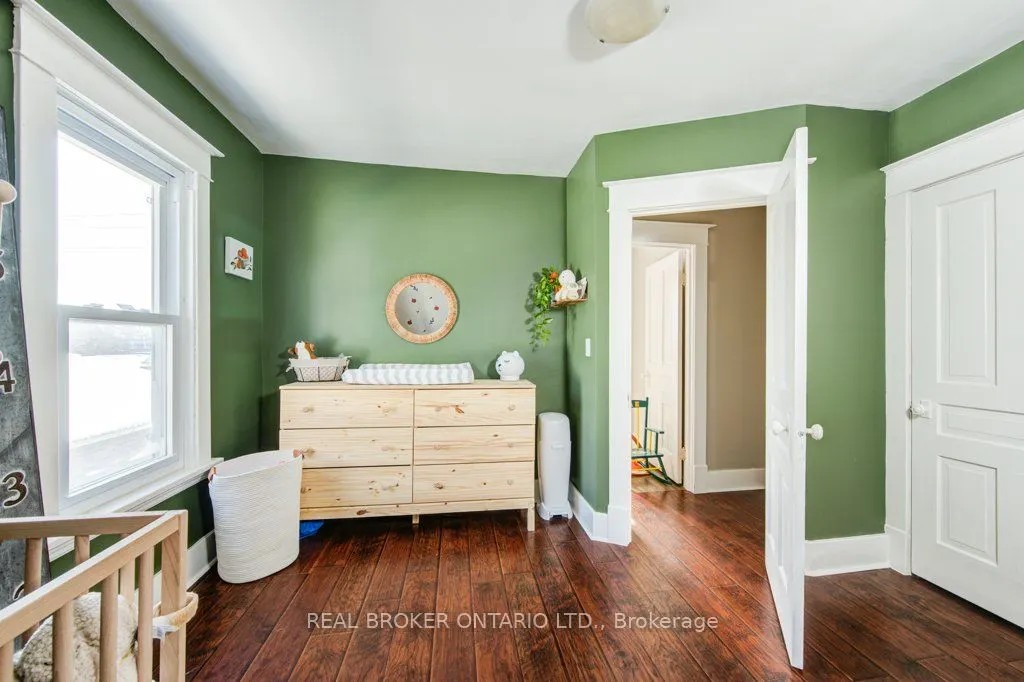 307 Elizabeth St