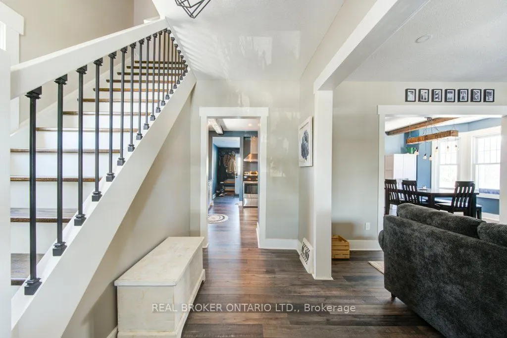 307 Elizabeth St