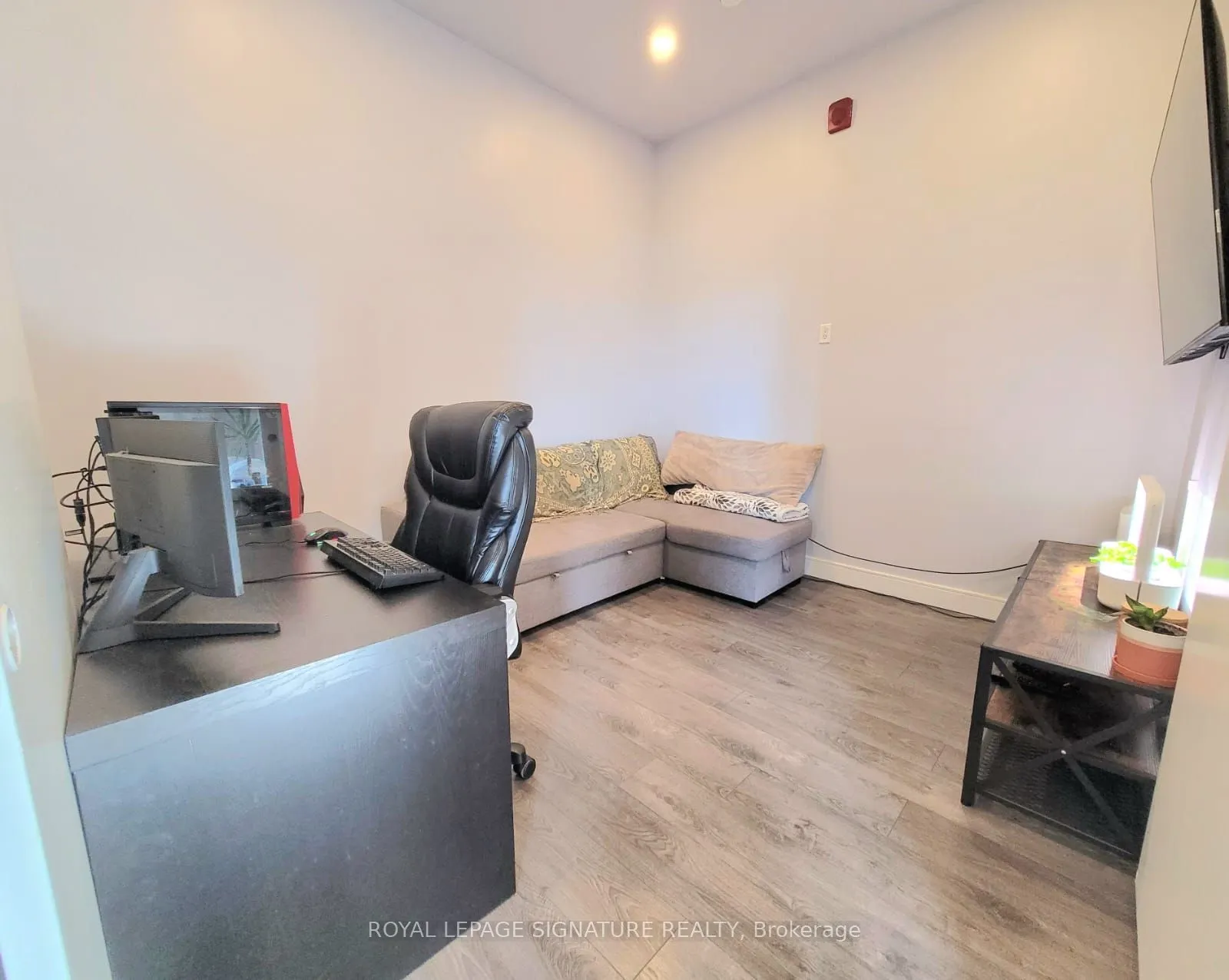 904 Paisley Rd, #105