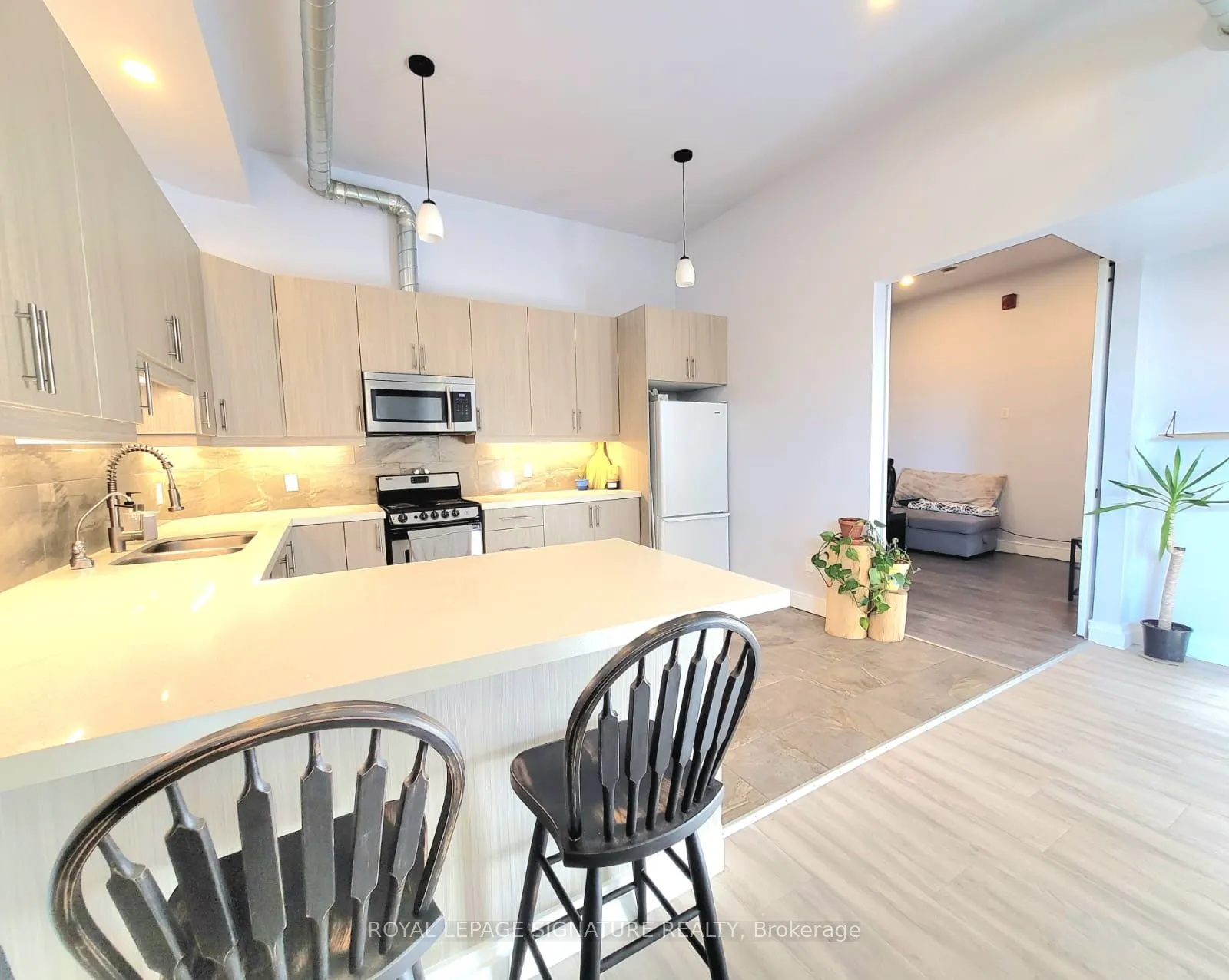 904 Paisley Rd, #105