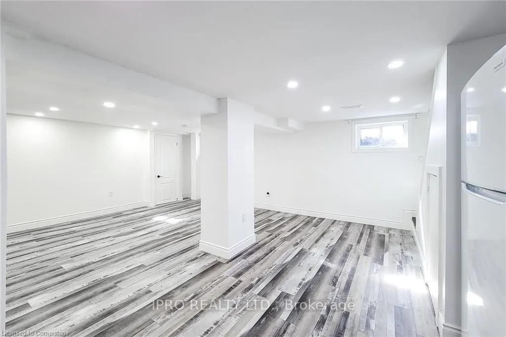 133 Corman Ave