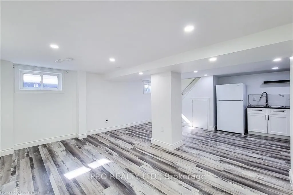 133 Corman Ave