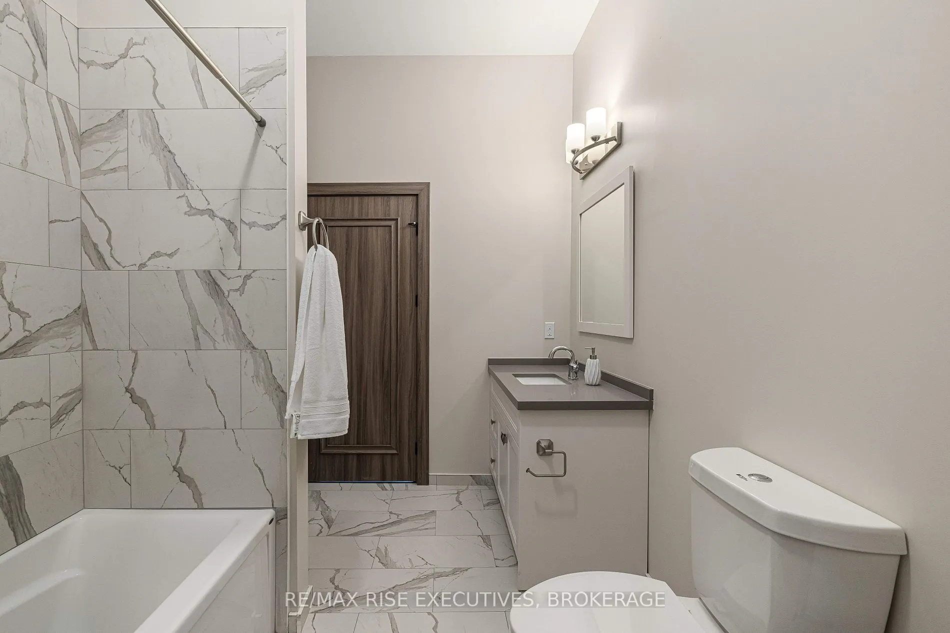 820 GARDINERS Road, #519