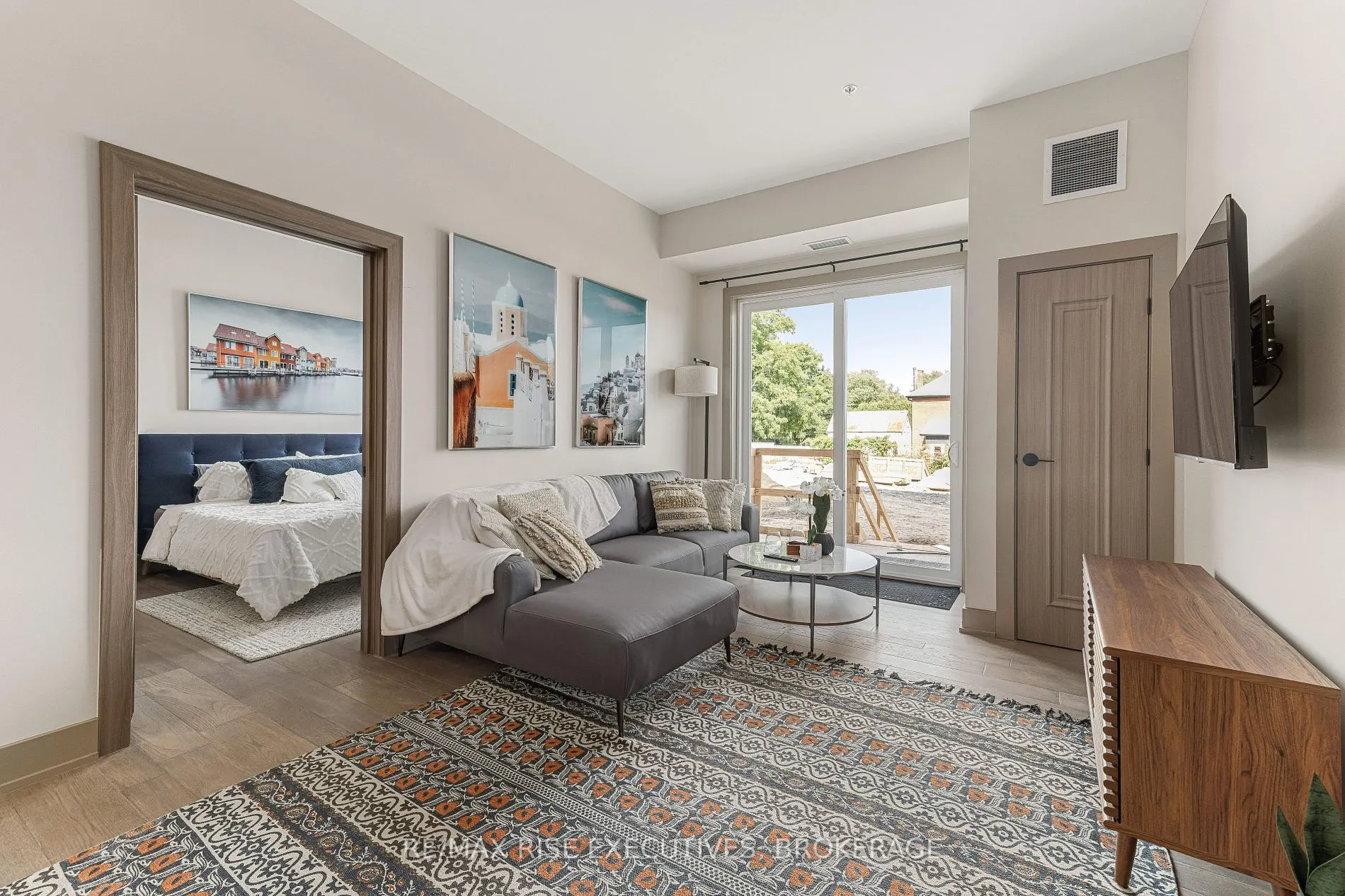 820 GARDINERS Road, #519