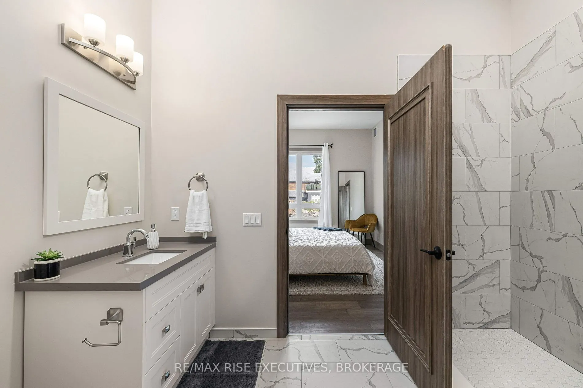 820 GARDINERS Road, #519