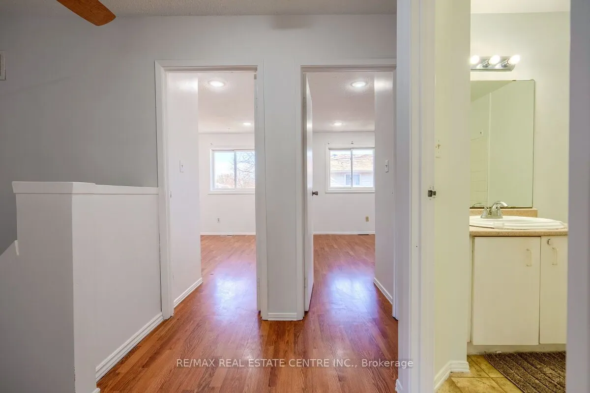 125 Sekura Crescent, #1