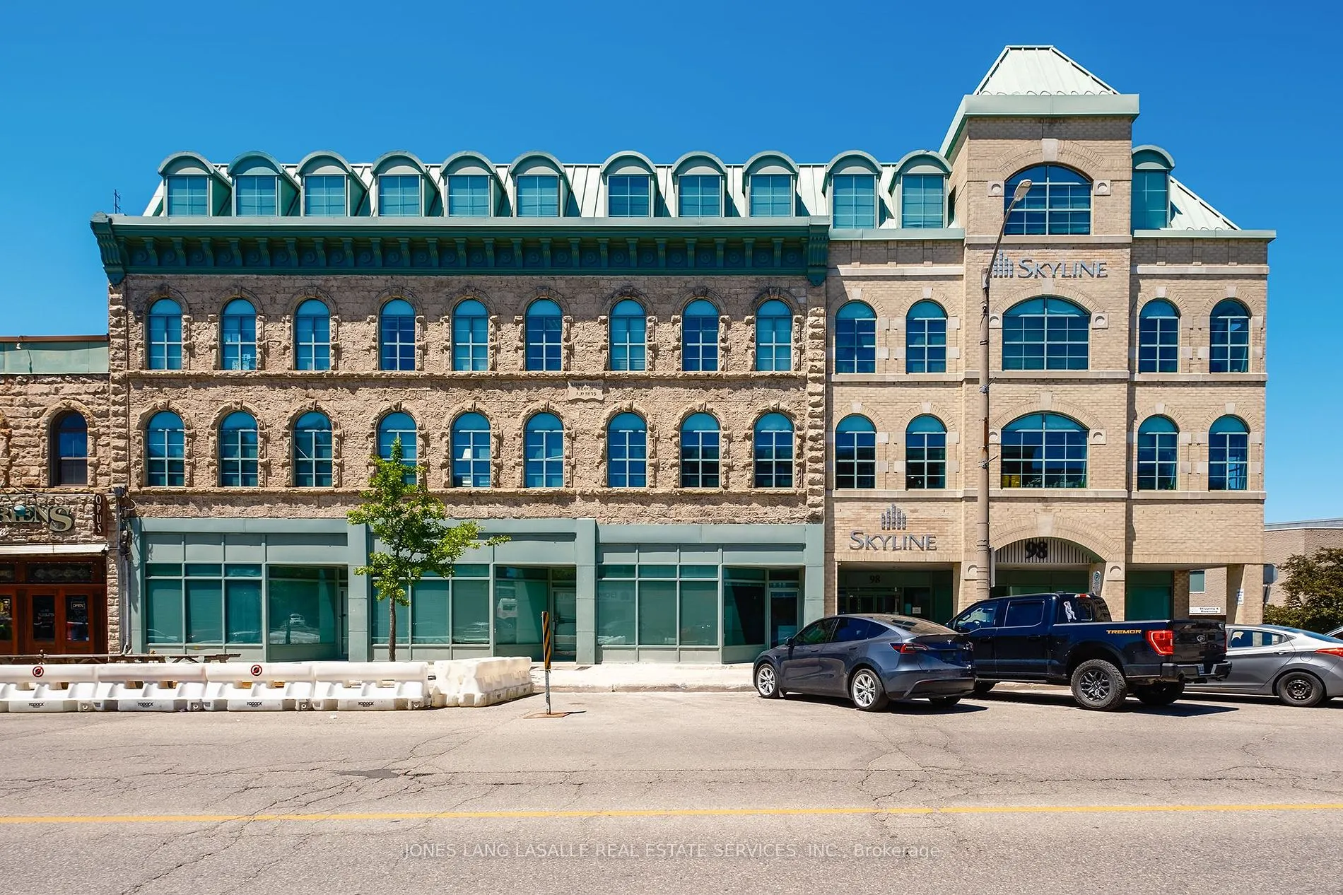 98 Macdonell Street