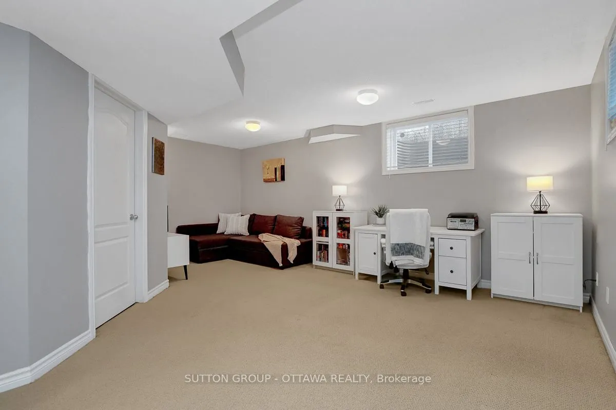 4225 Kelly Farm Dr
