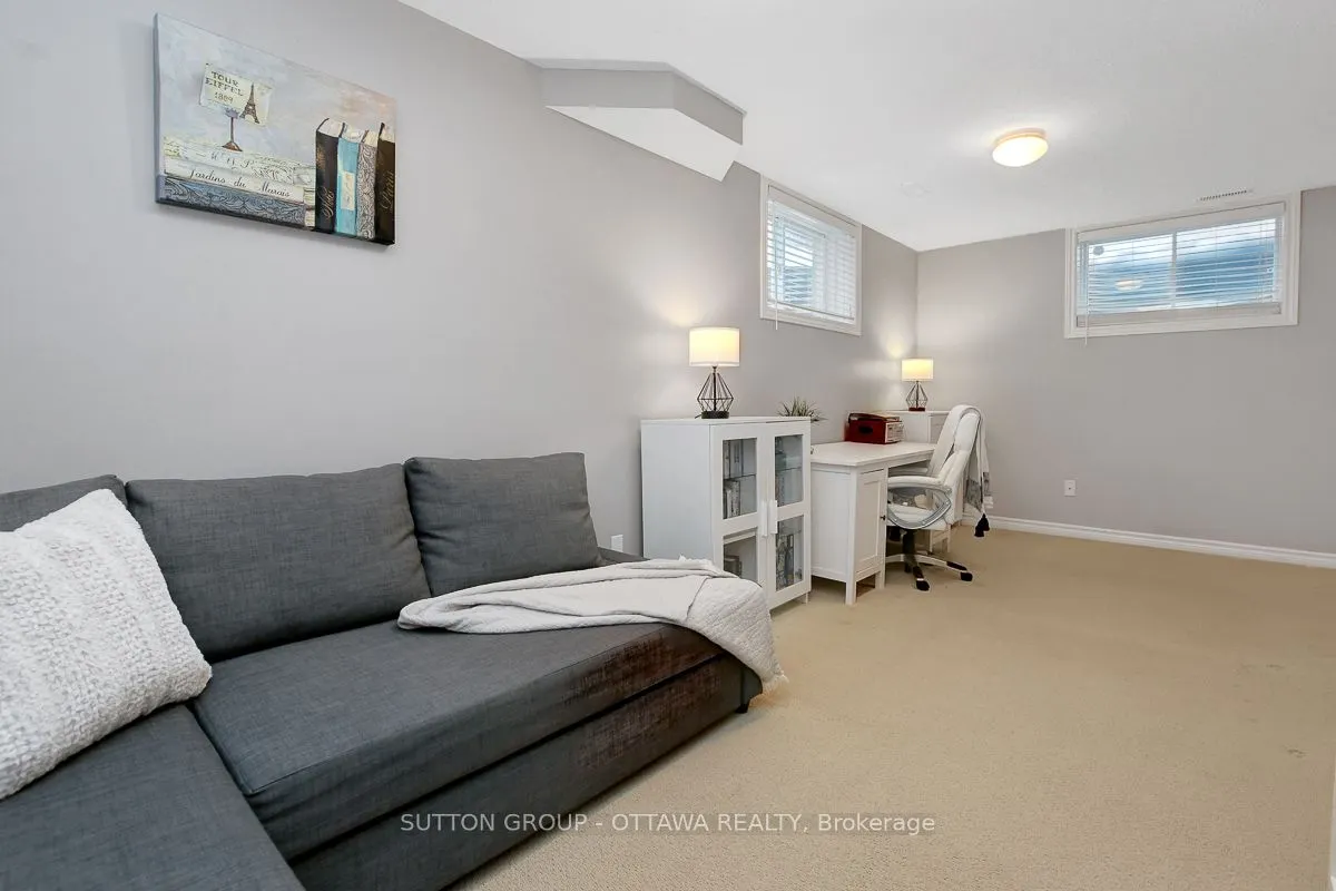 4225 Kelly Farm Dr