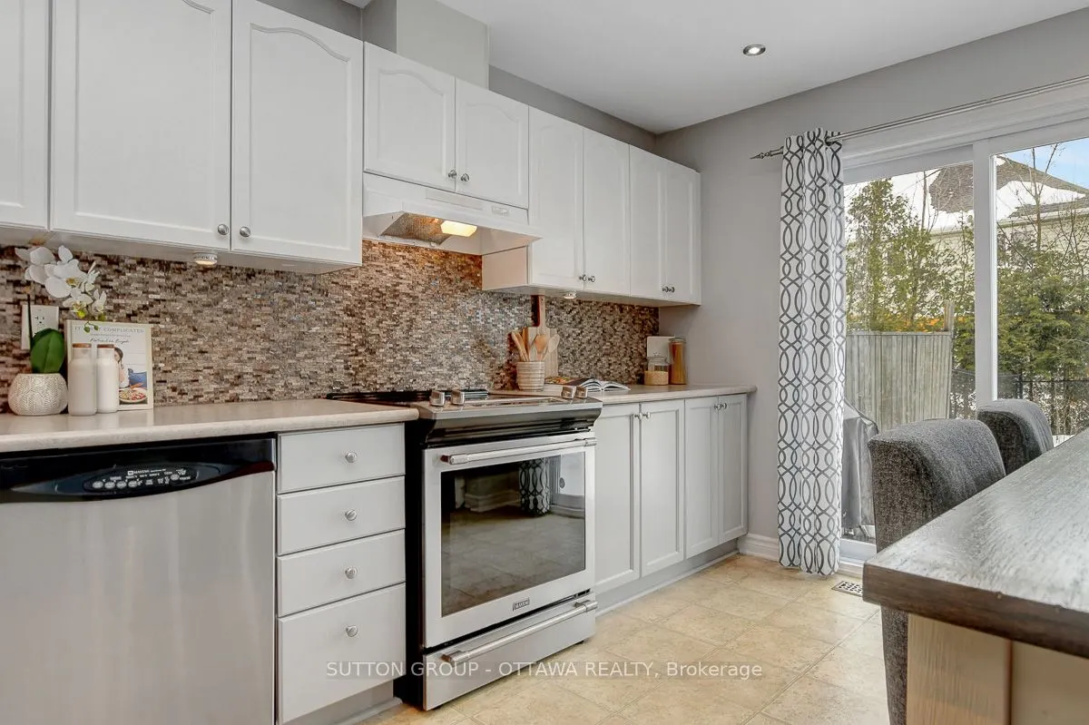 4225 Kelly Farm Dr