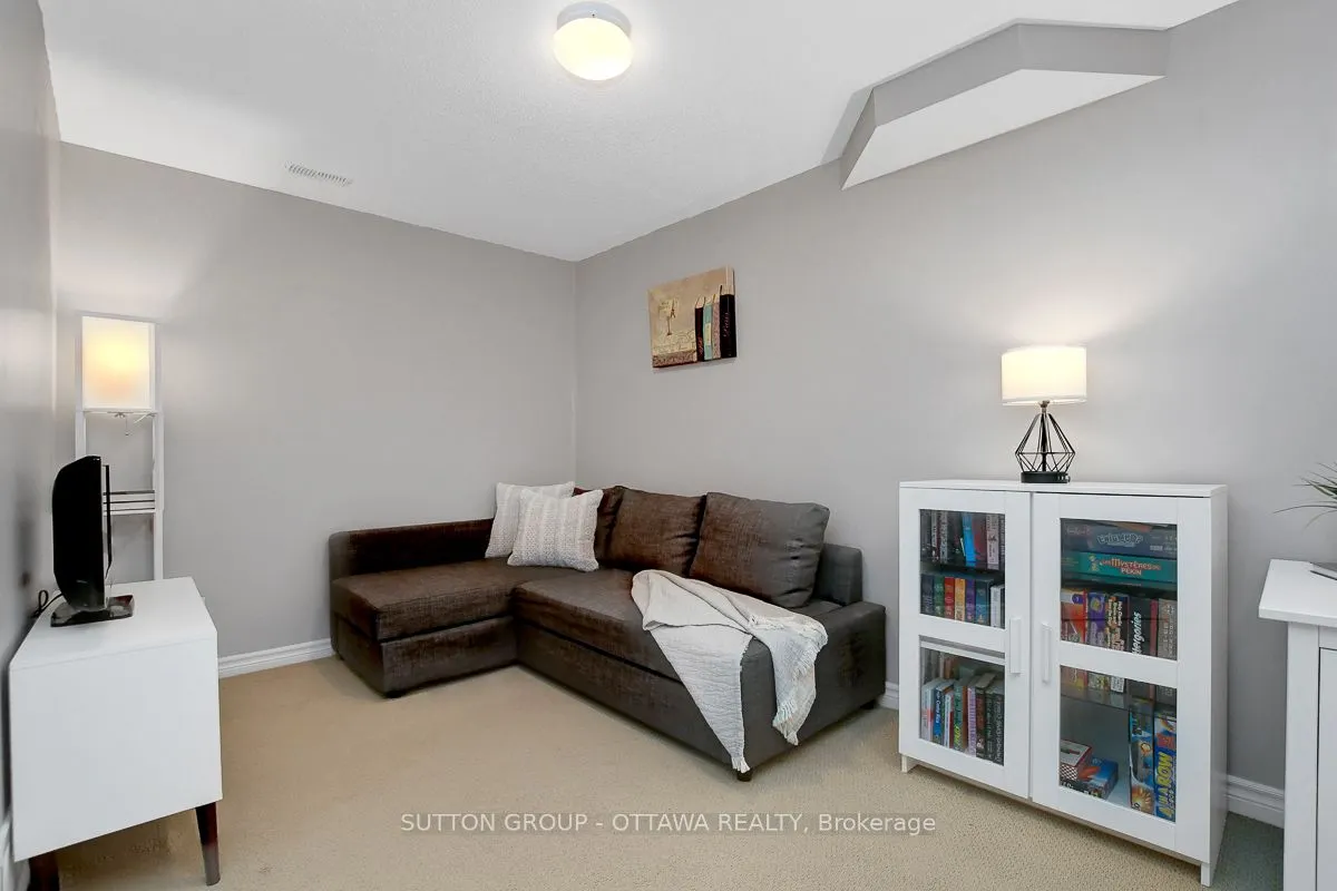 4225 Kelly Farm Dr