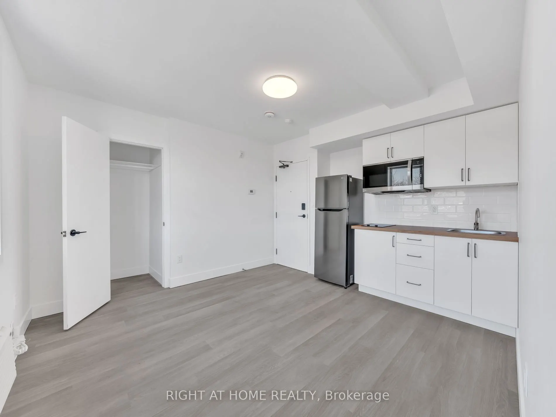 1804 Drouillard Road, #201