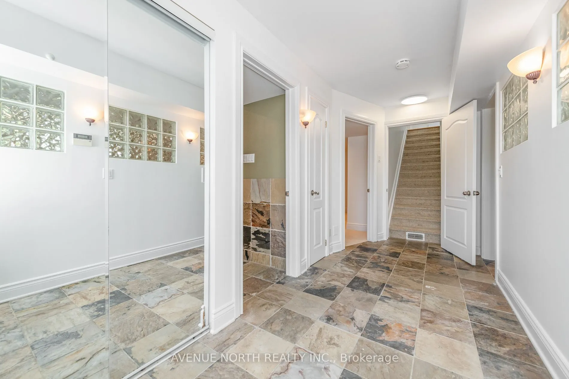 6804 LAKES PARK Drive