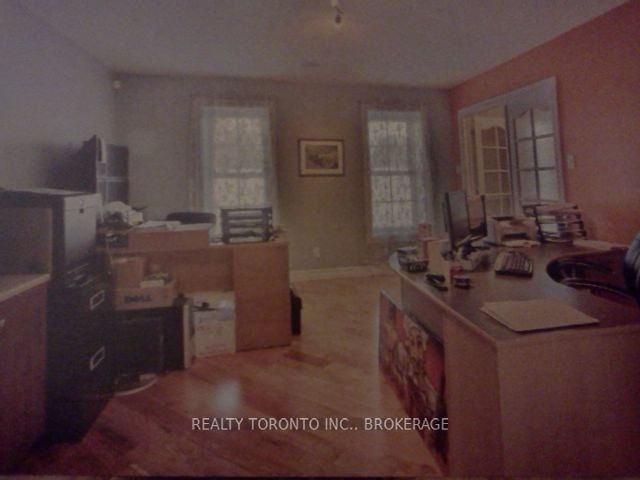 Listing X4420046 - Large Photo # 2