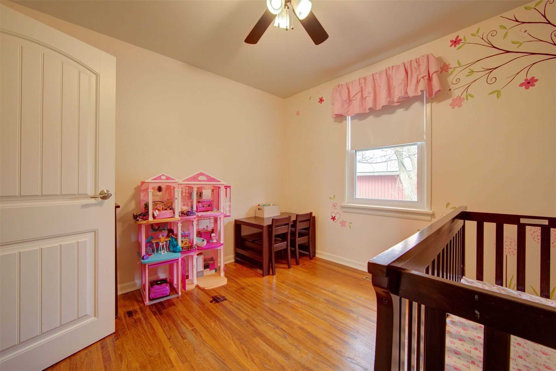 1095 Little Britain Rd