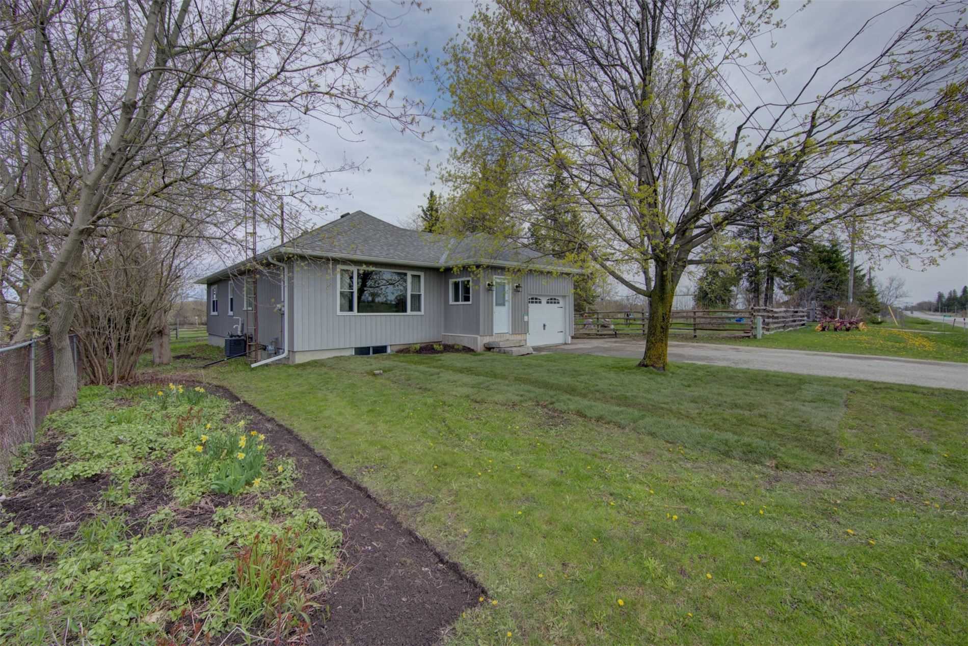 1095 Little Britain Rd