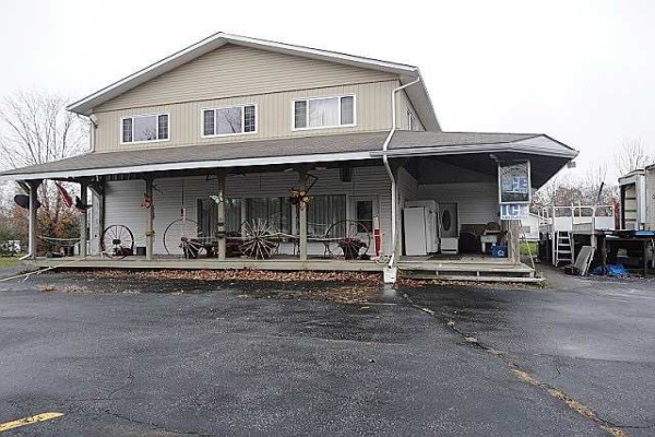 3803 Highway 37, Belleville