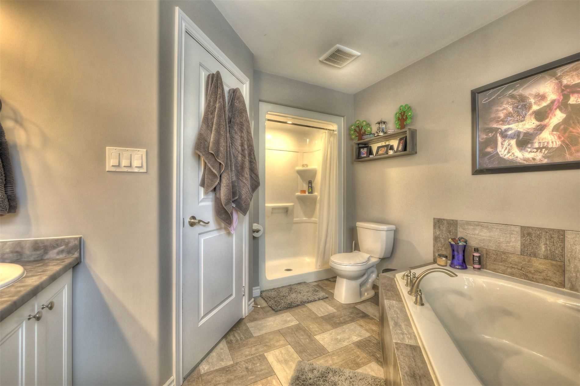 Listing X4671431 - Large Photo # 13