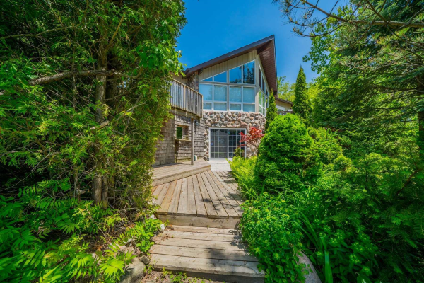 4374 Morton Rd, Hamilton Township