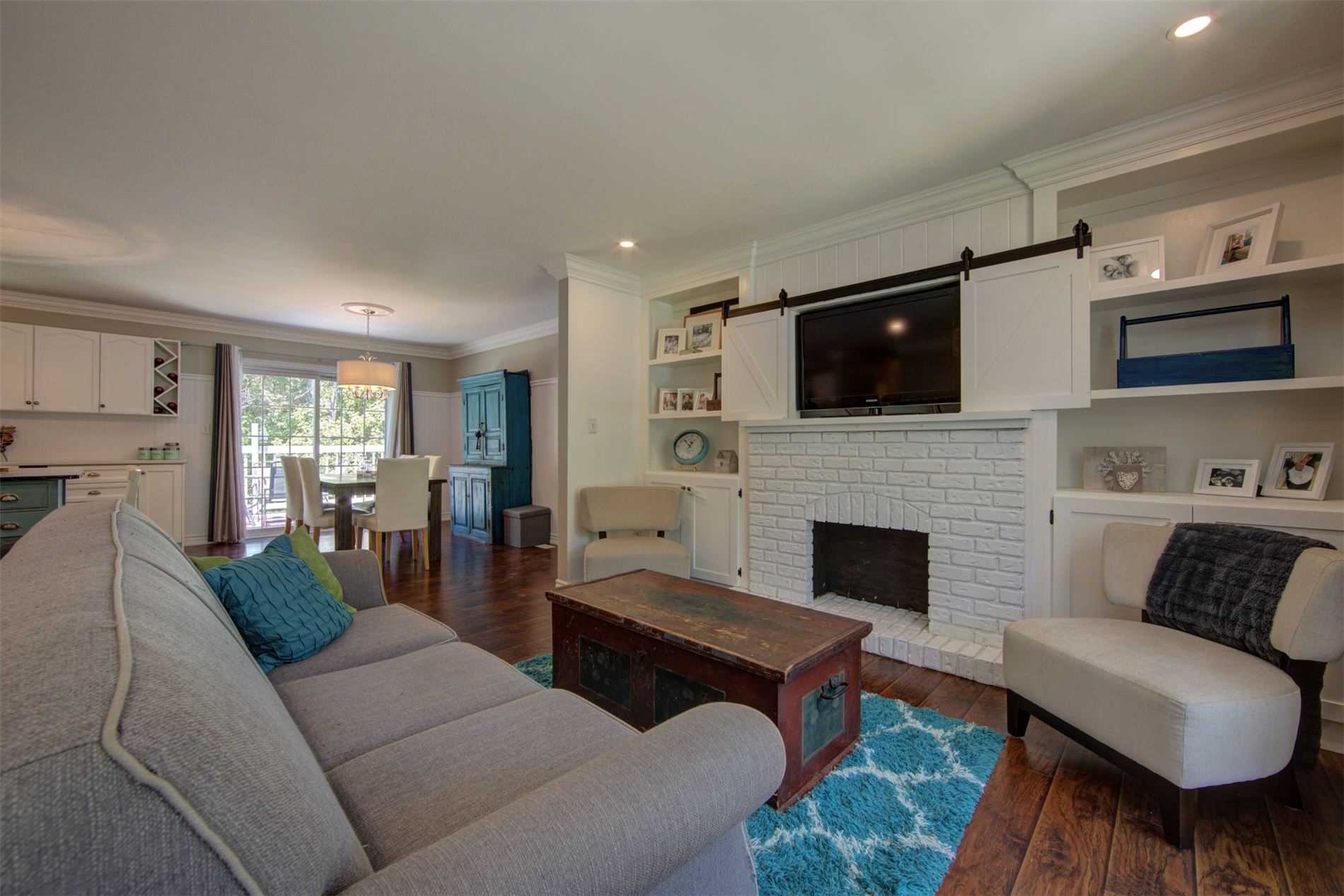 Listing X4694842 - Large Photo # 2