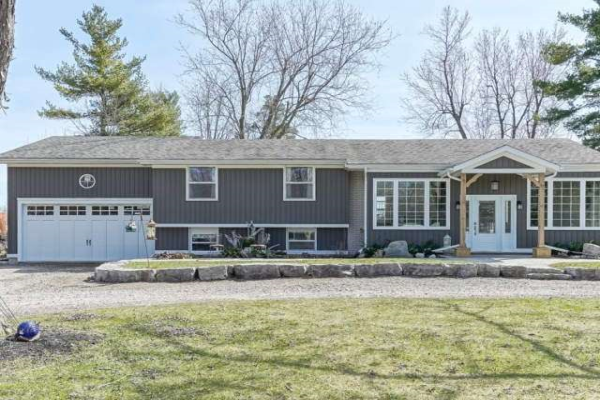 828 Concession 8 Rd W, Hamilton