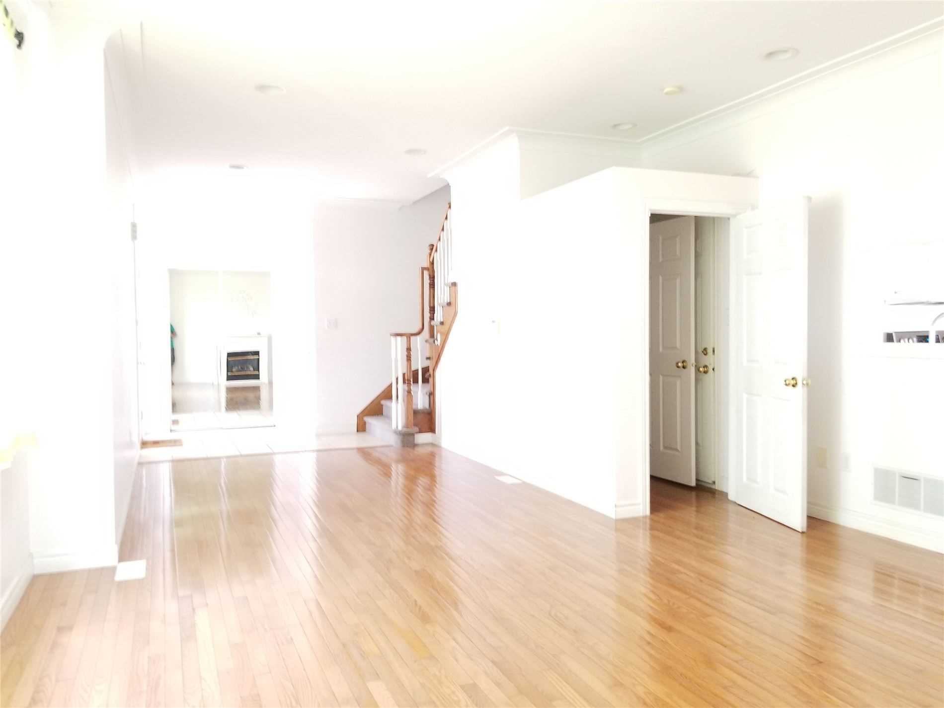 Listing X4763240 - Large Photo # 4
