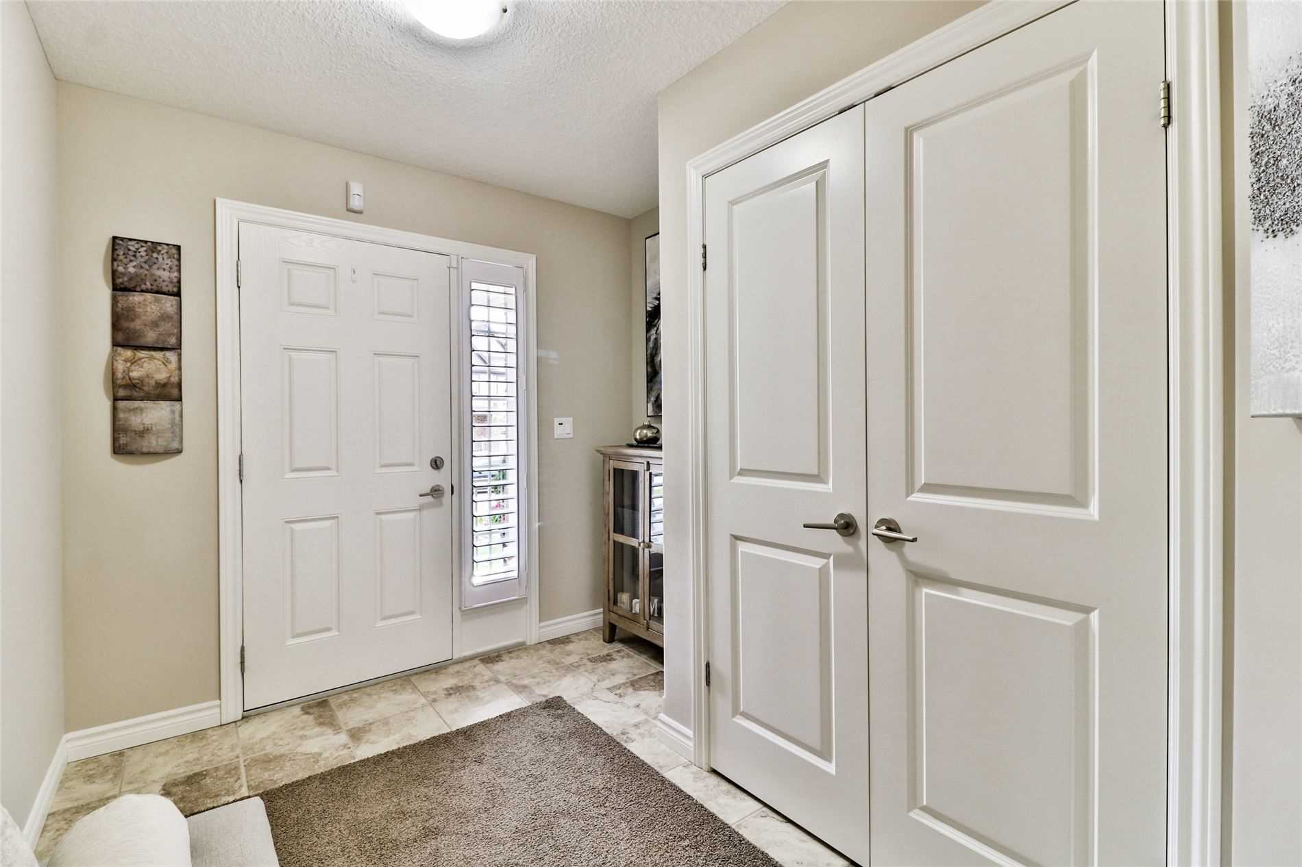 96 Couling Cres