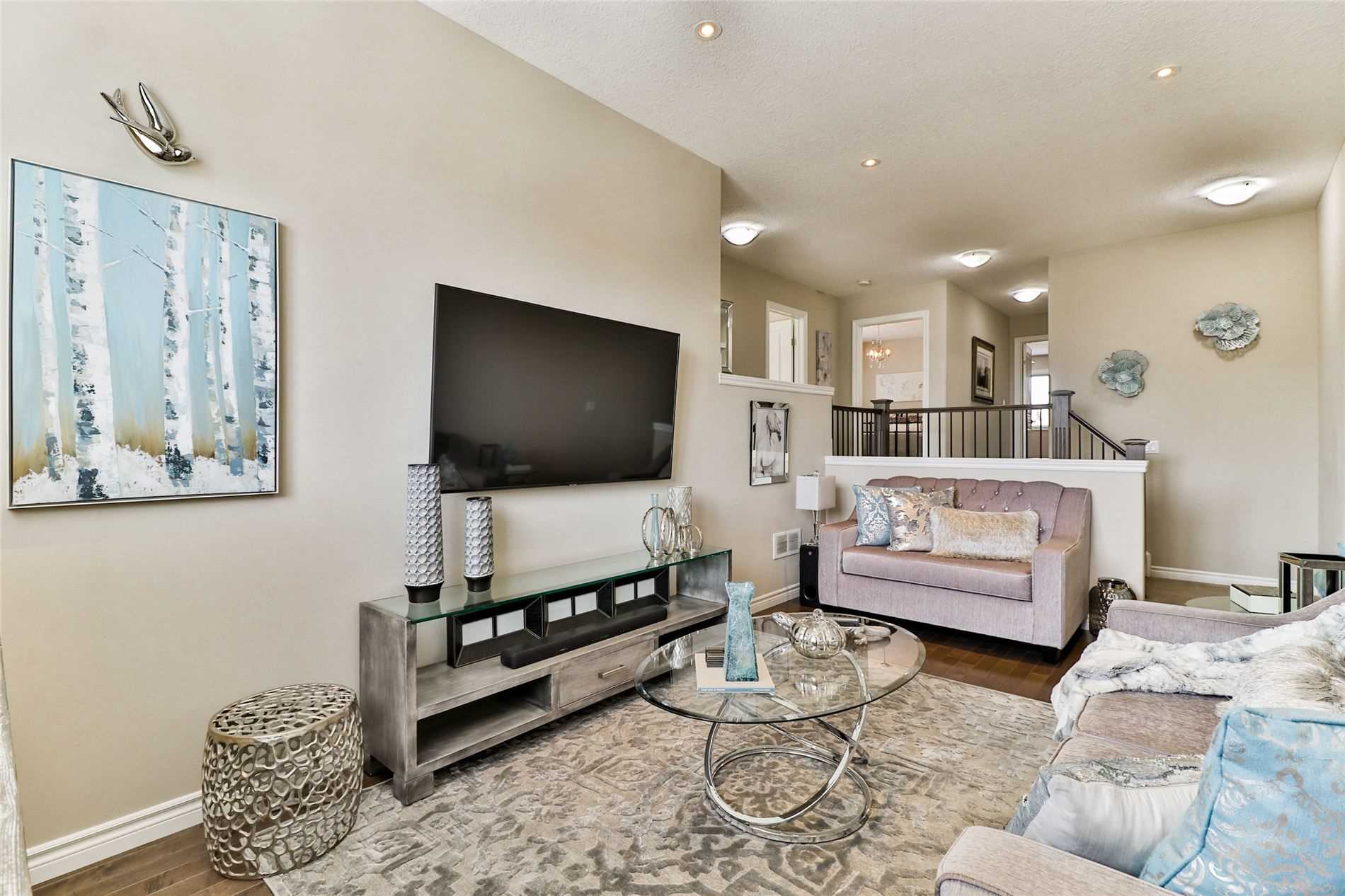 96 Couling Cres