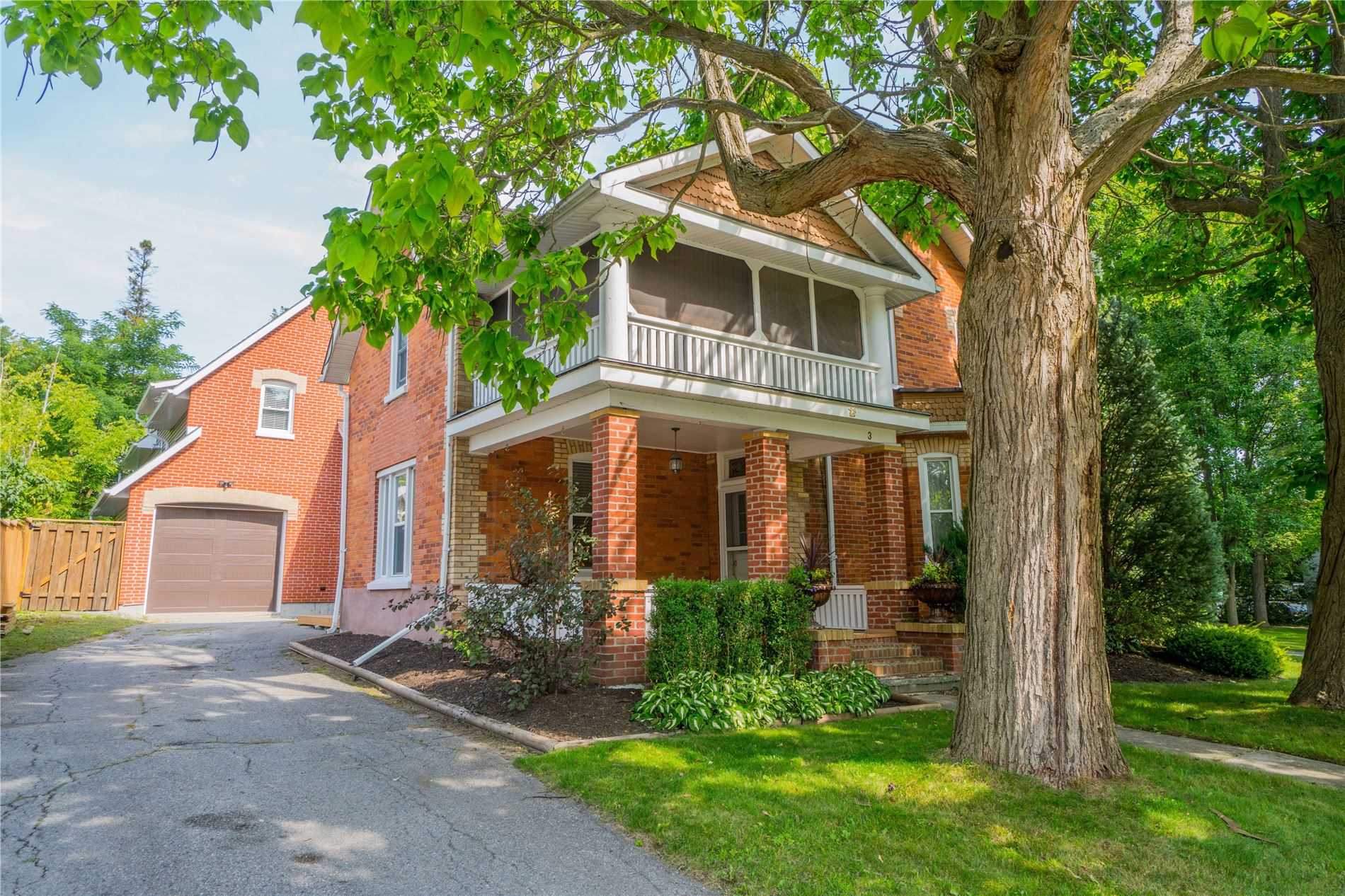 3 North St, (MLS® X4768095) See this detached house for sale in