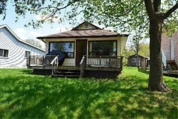 18 Third St, Kawartha Lakes