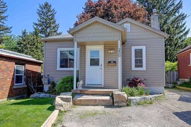 250 Waterloo St