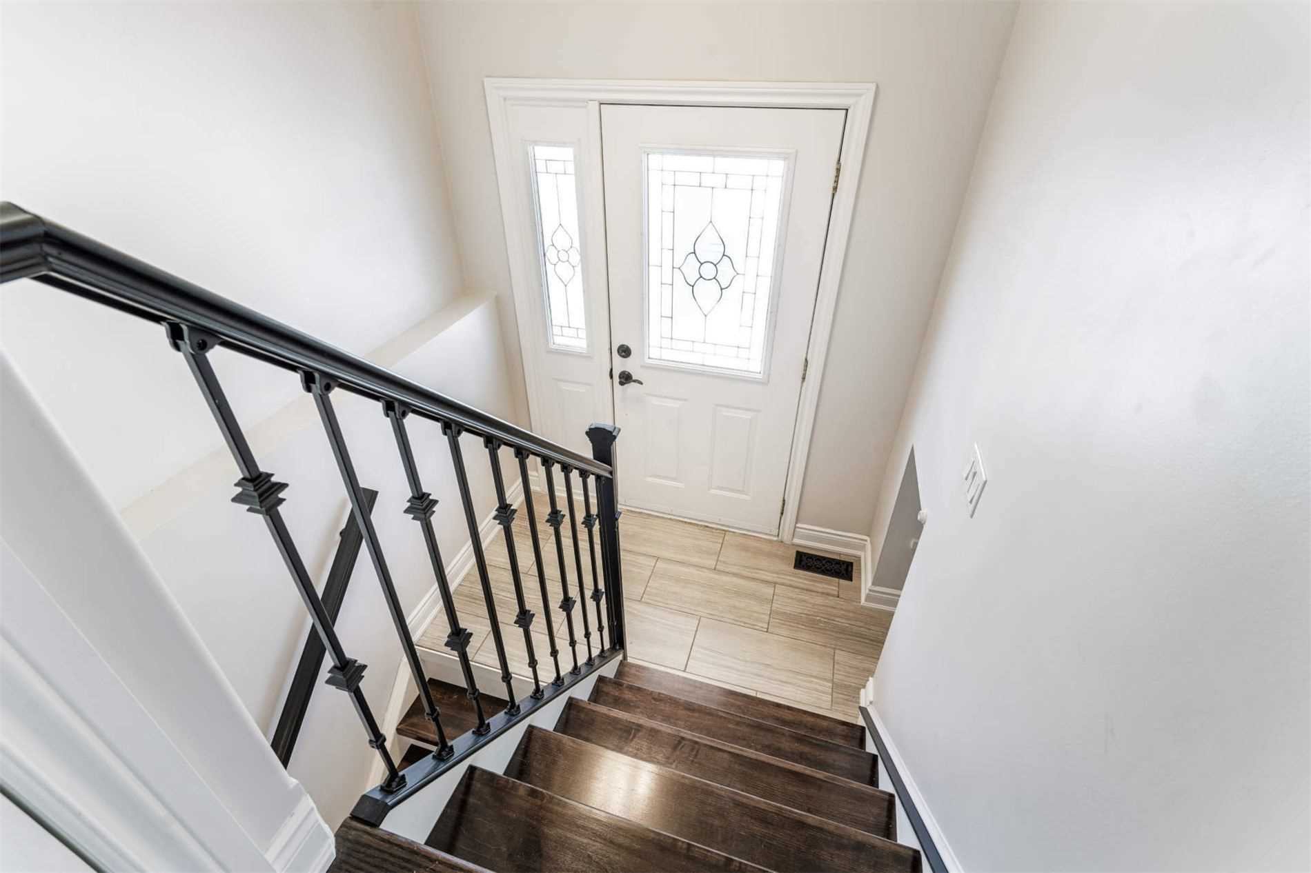 22 Quaker Cres