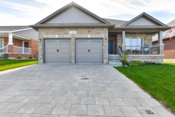 26 Hollingshead Rd, Ingersoll