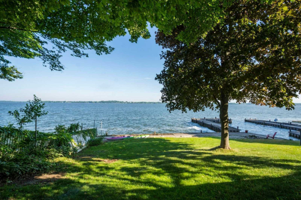 358 Island Rd, Prince Edward County