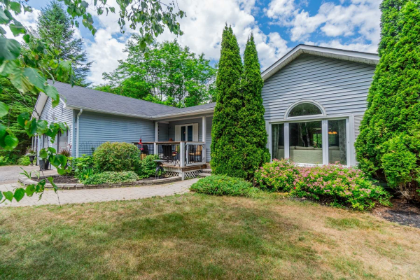 9706 Turk Rd, Hamilton Township