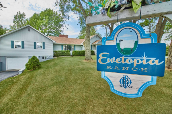 273 Cedar Tree Rd, Kawartha Lakes