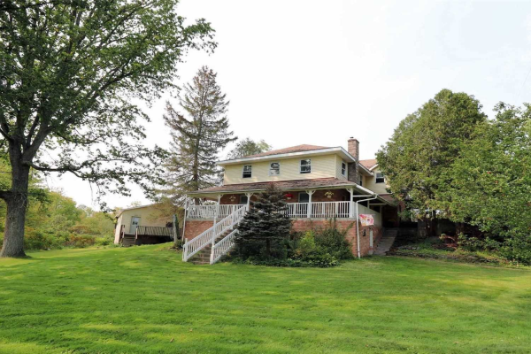 1025 Henderson Rd, Central Frontenac