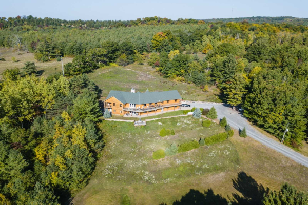 3362 Pioneer Rd, Hamilton Township