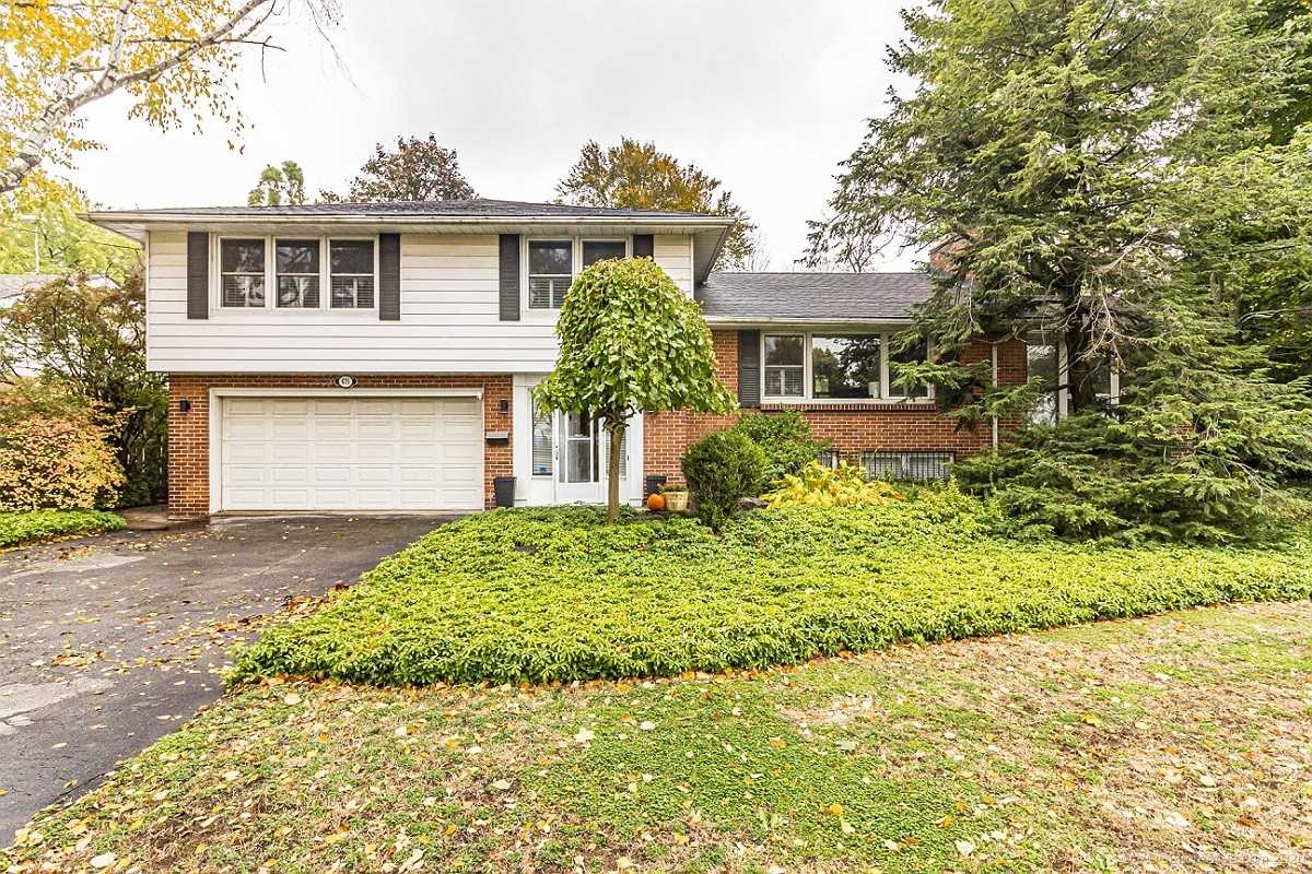 675 Scenic Dr