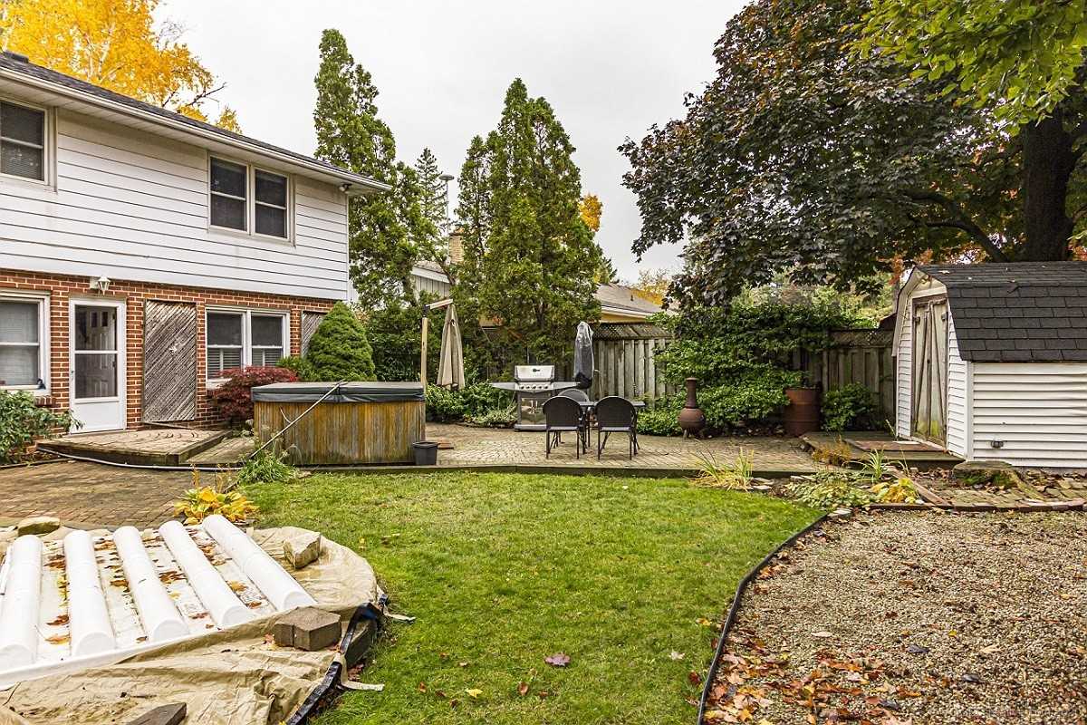 675 Scenic Dr