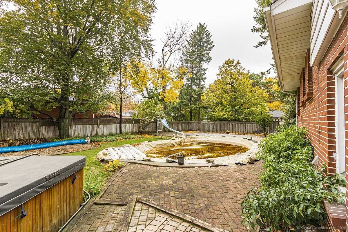 675 Scenic Dr