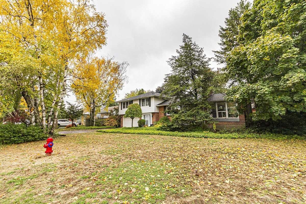 675 Scenic Dr