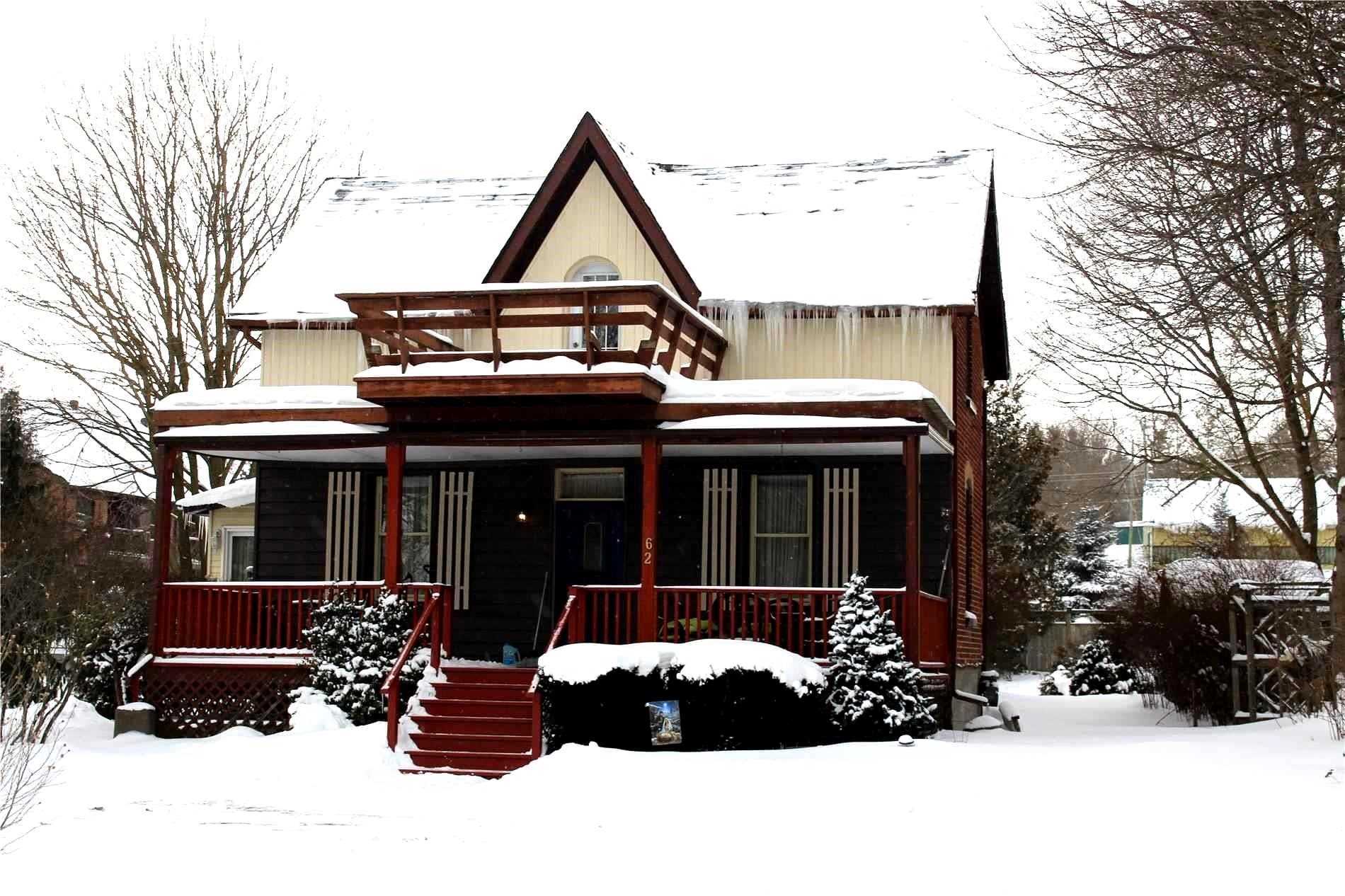 62 Main St S