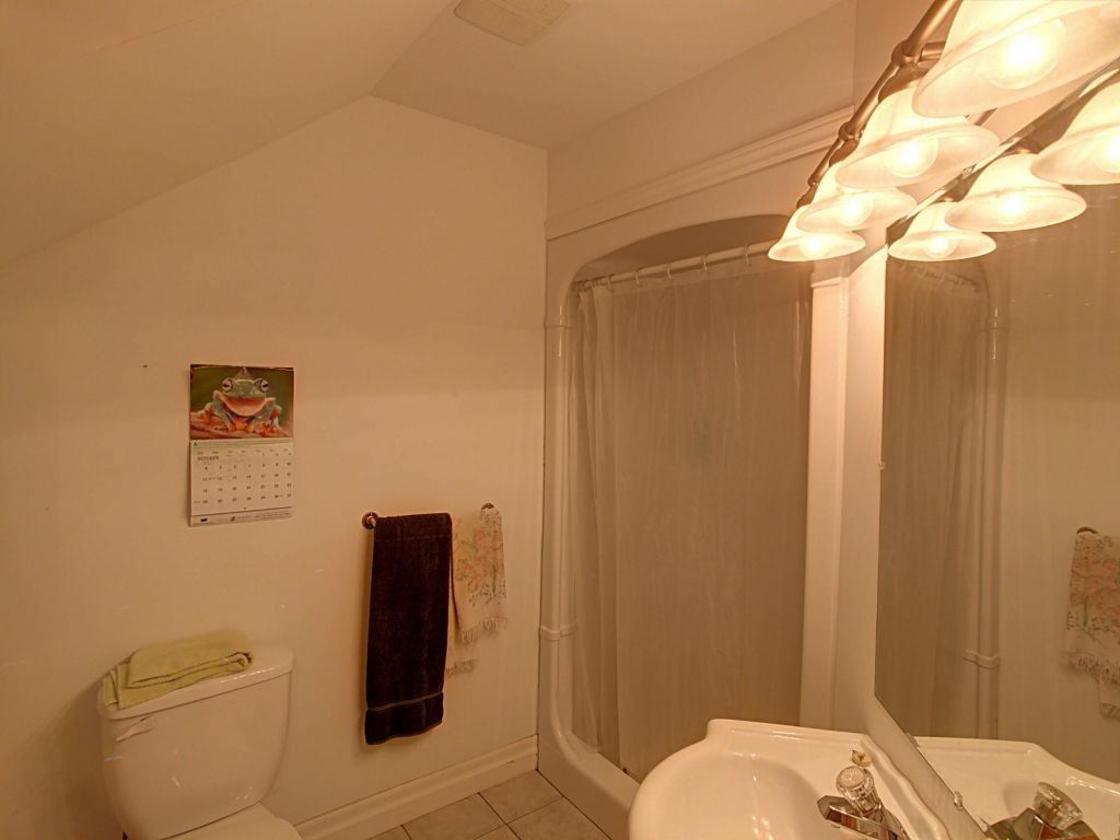 4 Ann St